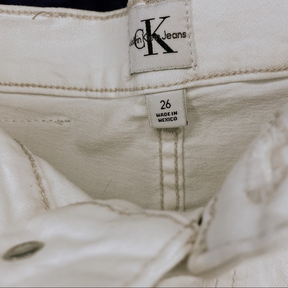 White Calvin Klein High-Waisted Mini Skirt - Picture 3 of 3